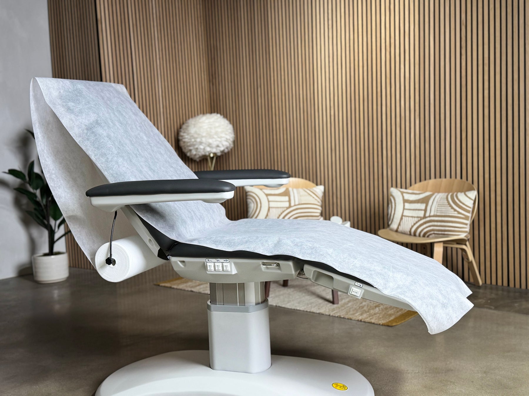non perforated bed cover roll on spa chair massage table disposable sheet