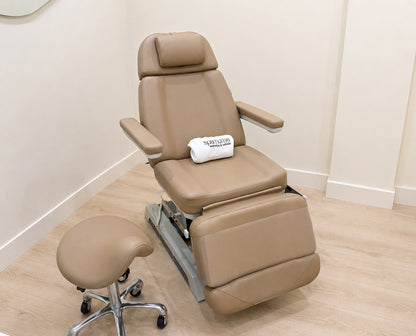 spa numa chair with clear vinyl footrest cover installed professional look