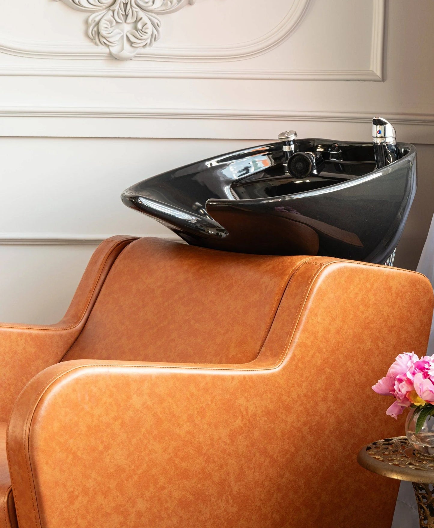 Professional salon equipment AYC Stanley Shampoo Unit featuring ergonomic design and comfort